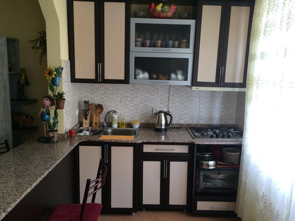 Apartment On Khinikadze 4 Батуми Екстериор снимка